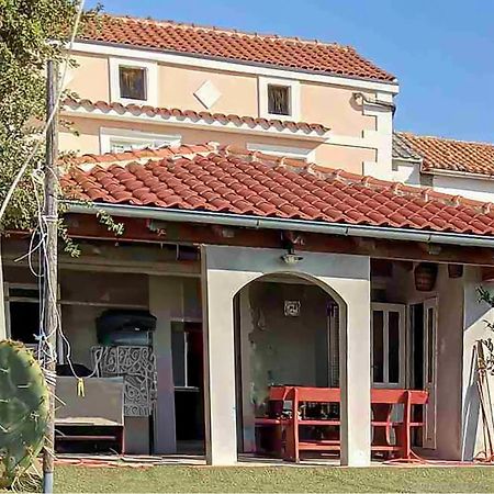 Beautiful Home In Lopar With House Sea View Eksteriør billede