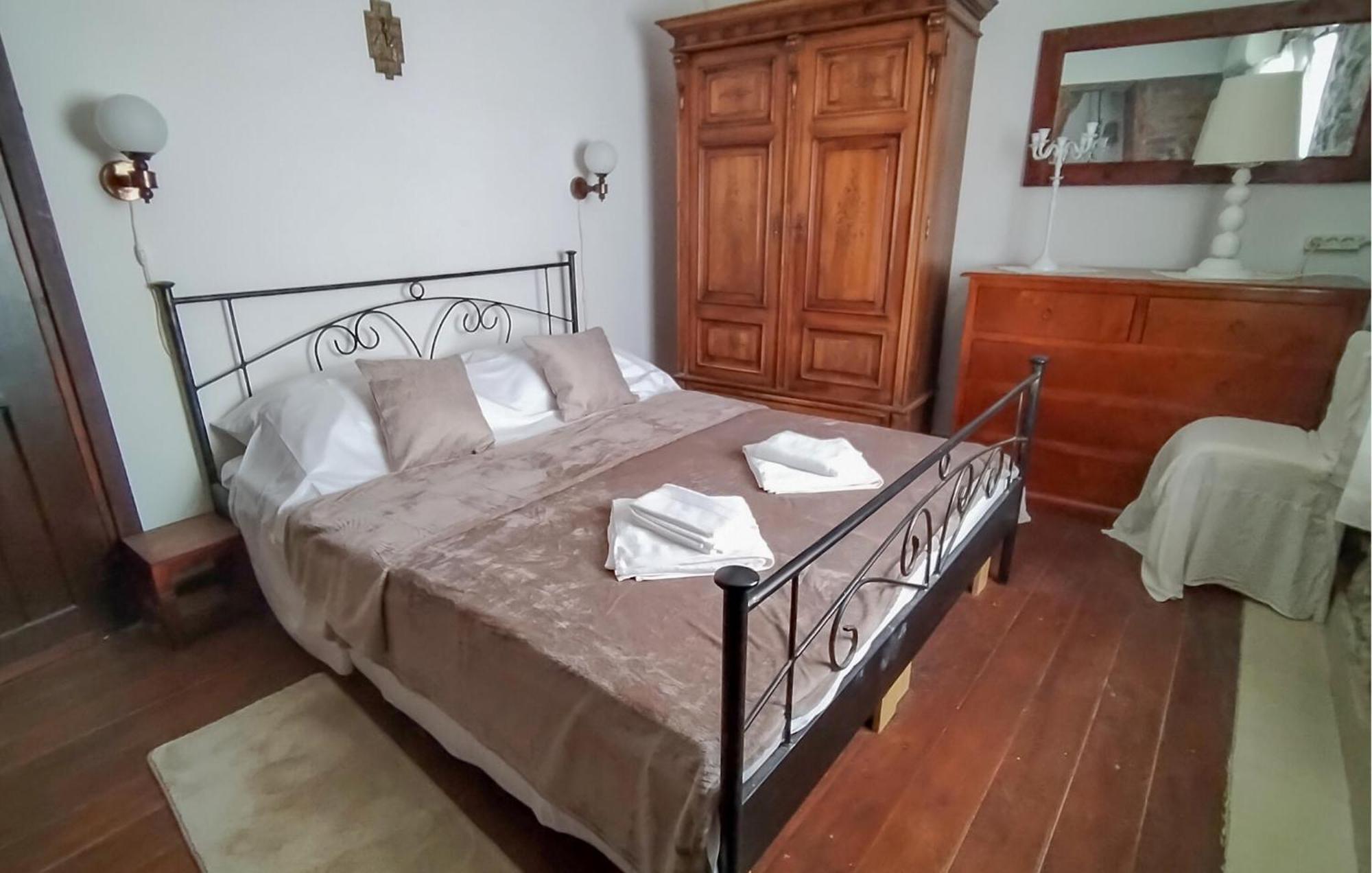 Beautiful Home In Lopar With House Sea View Eksteriør billede